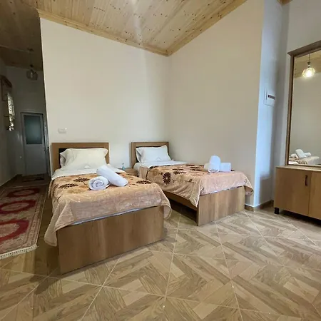 Saraci Room's Landhaus *